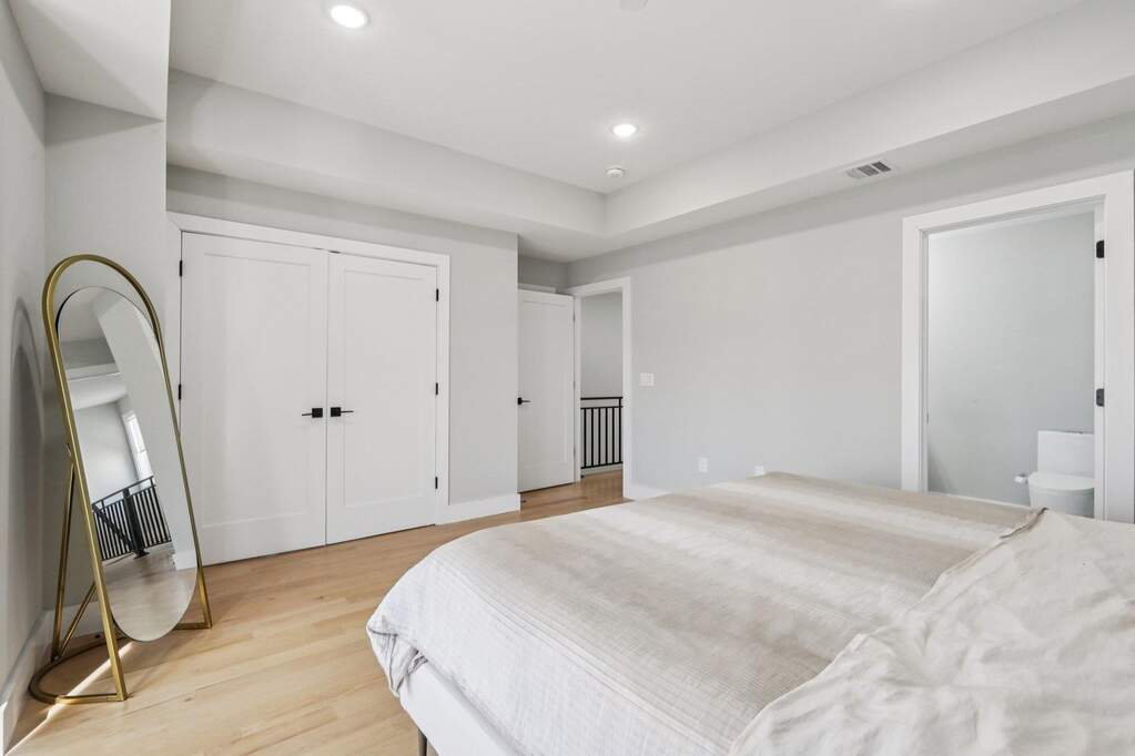 4 Bedroom Single Family Home/House's Image 20