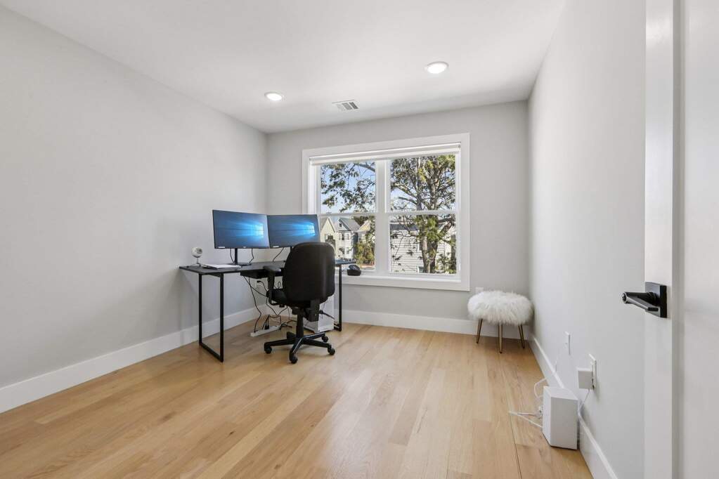 4 Bedroom Single Family Home/House's Image 23