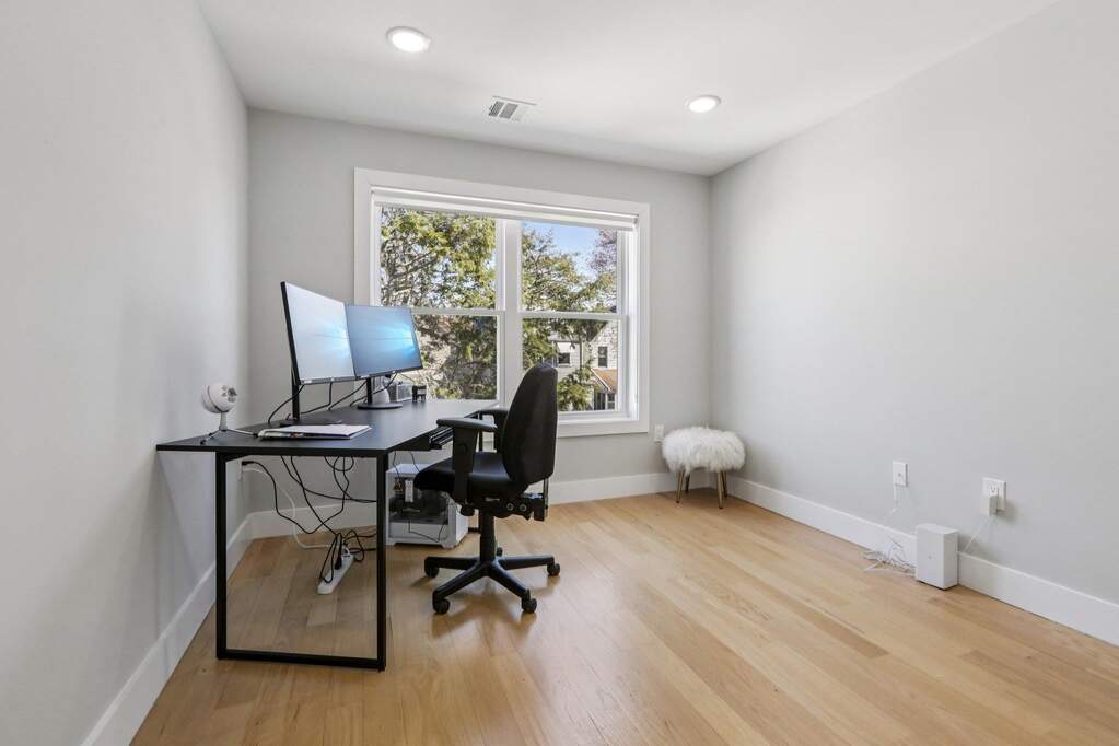 4 Bedroom Single Family Home/House's Image 24