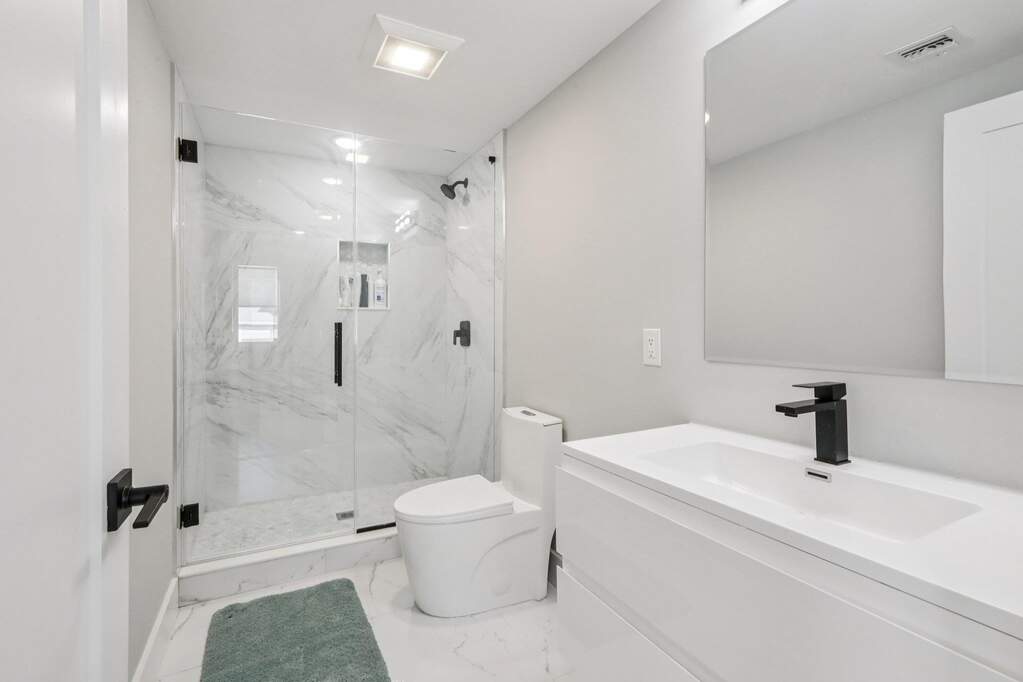 4 Bedroom Single Family Home/House's Image 25