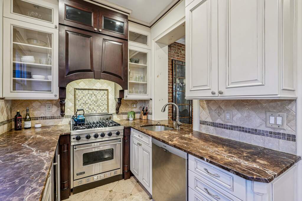 3 Bedroom Single Family Home/House's Image 8