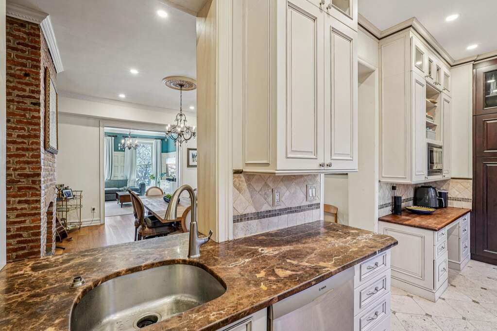 3 Bedroom Single Family Home/House's Image 11