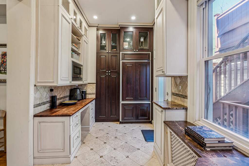 3 Bedroom Single Family Home/House's Image 12
