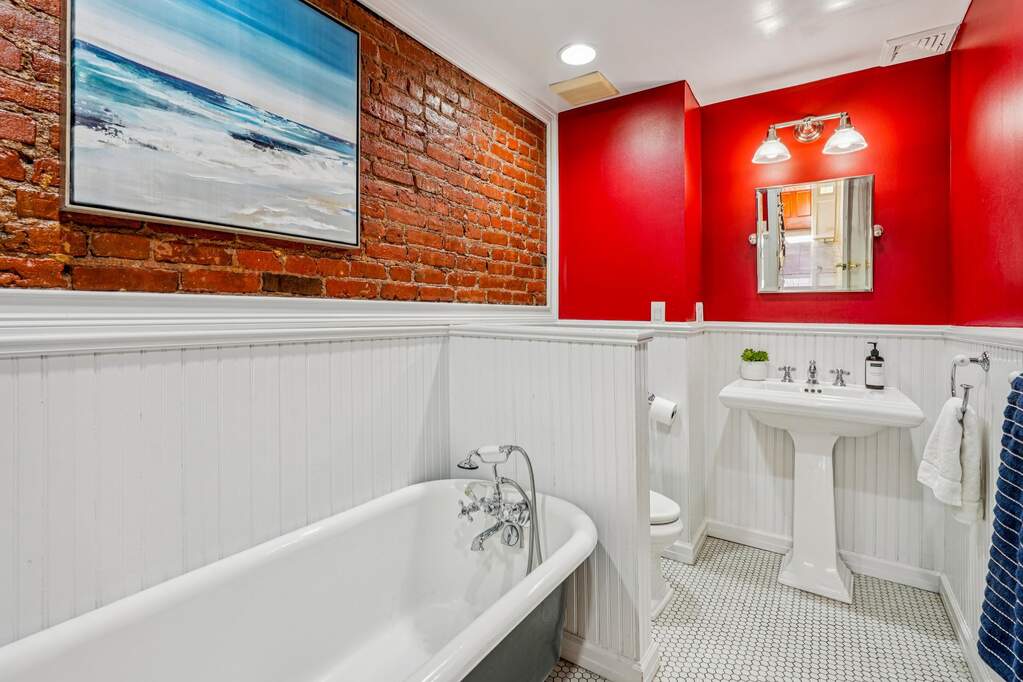 3 Bedroom Single Family Home/House's Image 14