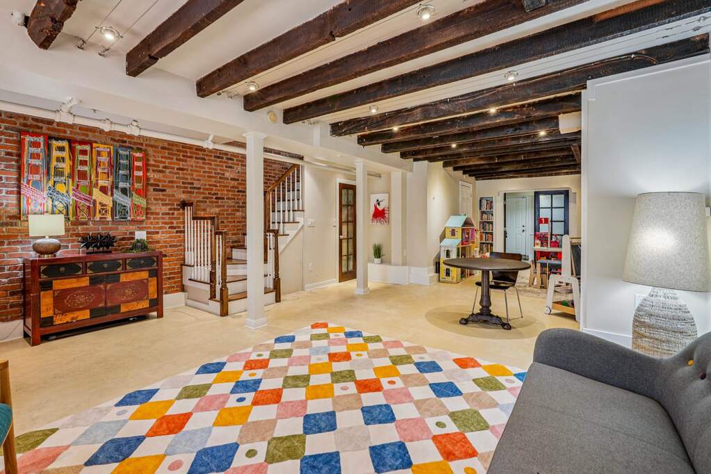 3 Bedroom Single Family Home/House's Image 27