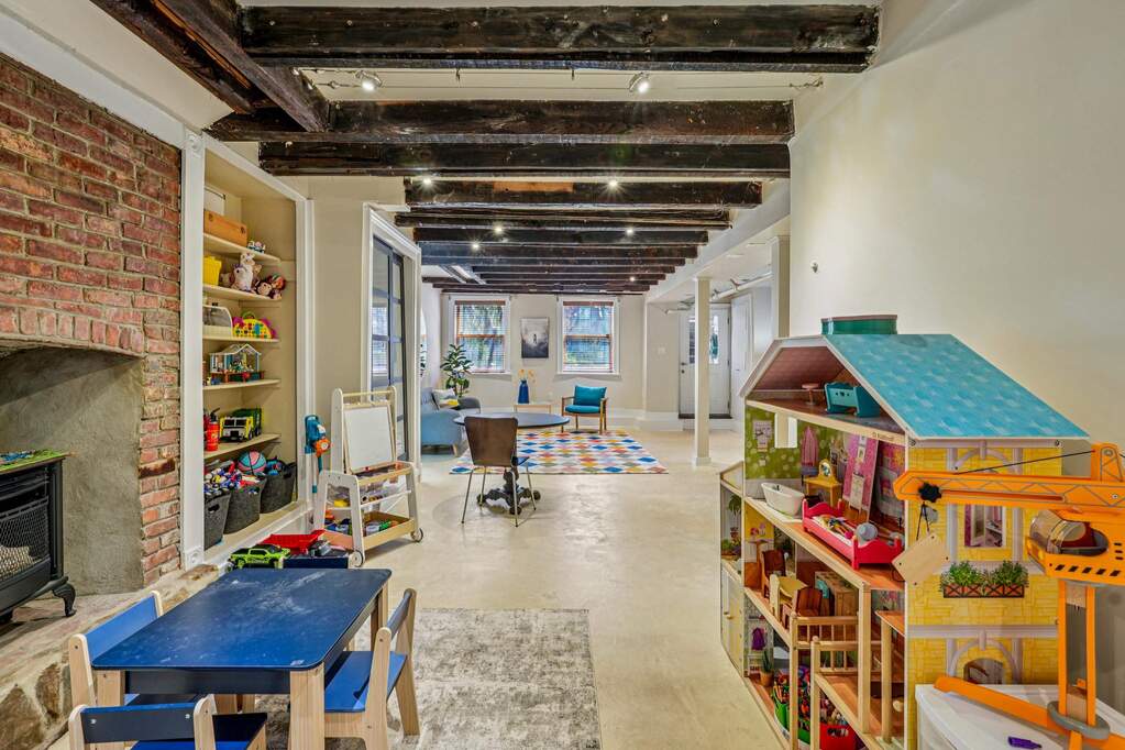 3 Bedroom Single Family Home/House's Image 30