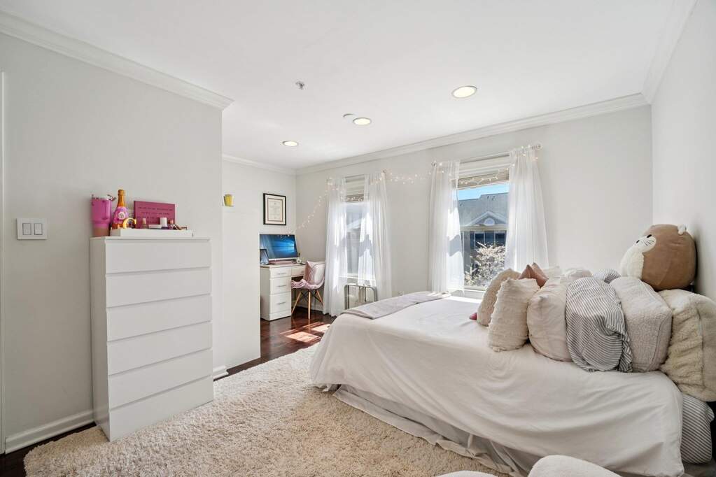3 Bedroom Villa/Townhouse's Image 19