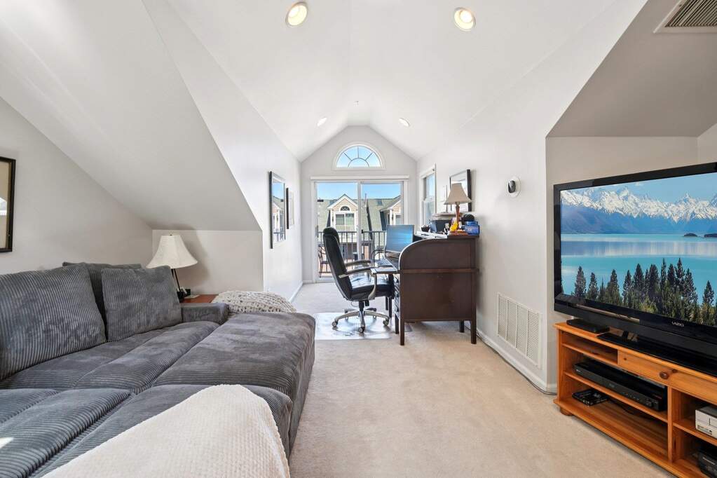 3 Bedroom Villa/Townhouse's Image 26
