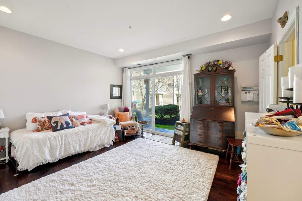 3 Bedroom Villa/Townhouse's Image 32
