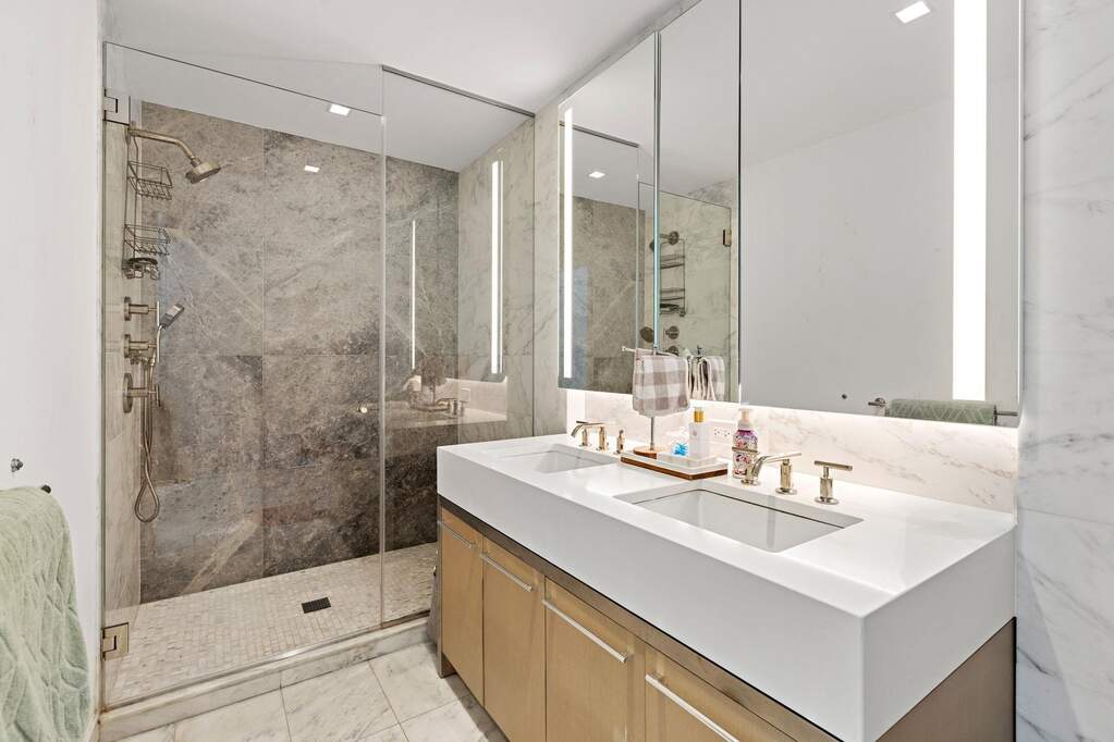 2 Bedroom Apartment/Flat's Image 7