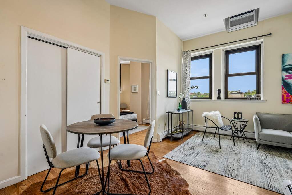 1 Bedroom Apartment/Flat's Image 8