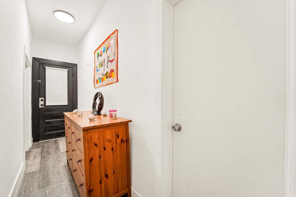 9 Bedroom Multi Unit's Image 19