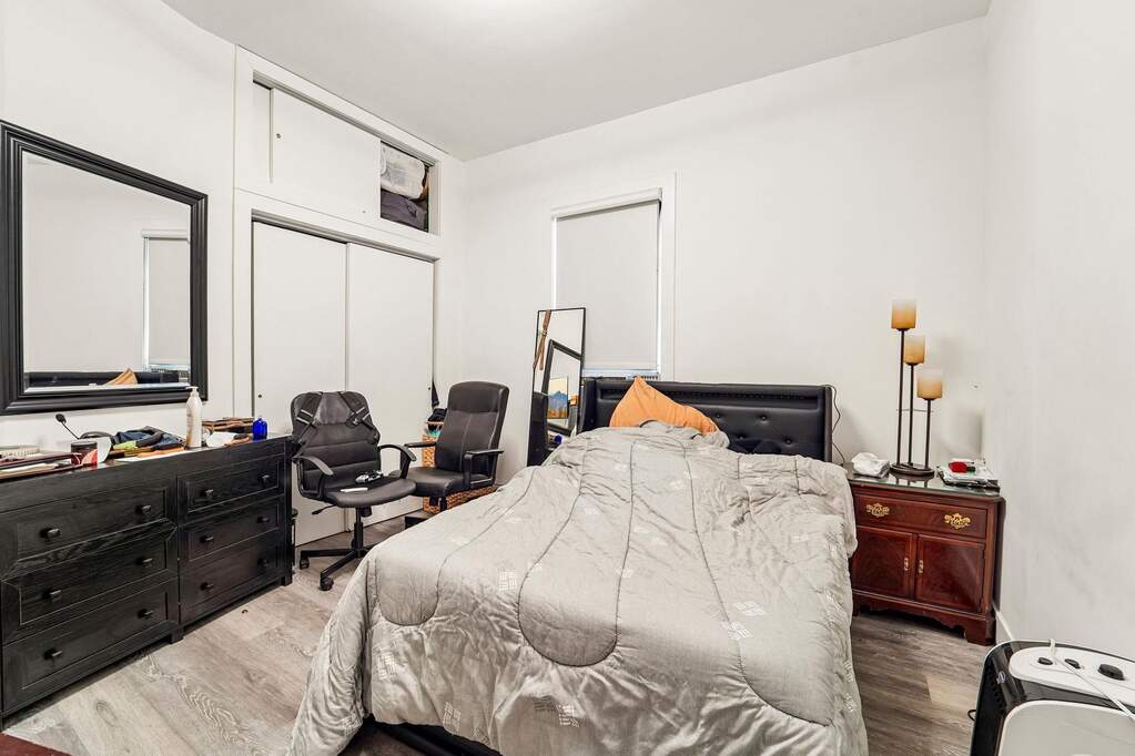 9 Bedroom Multi Unit's Image 26