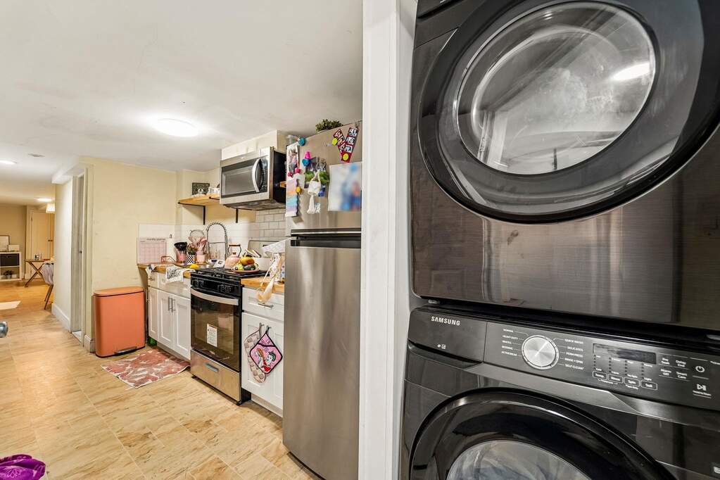 9 Bedroom Multi Unit's Image 33