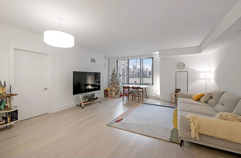 2 Bedroom Apartment/Flat's Image 9
