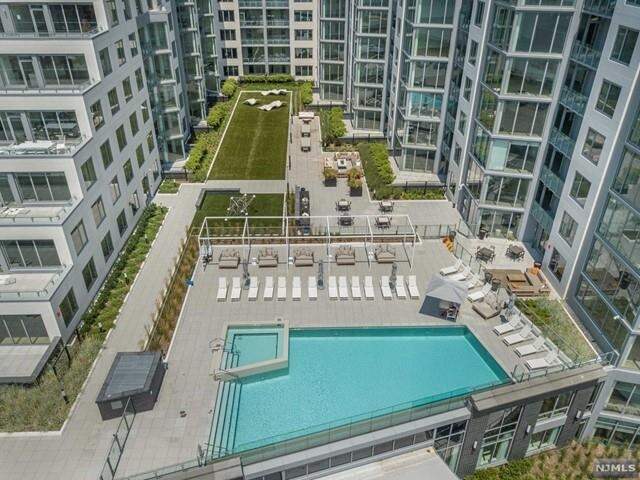 2 Bedroom Apartment/Flat's Image 24