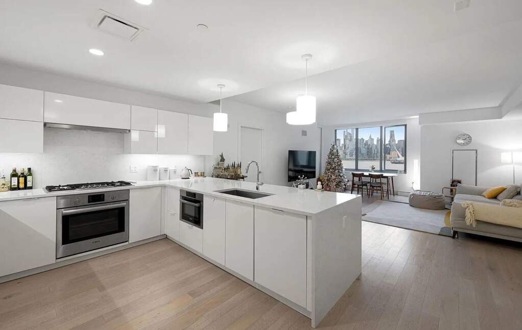 2 Bedroom Apartment/Flat's Image 3