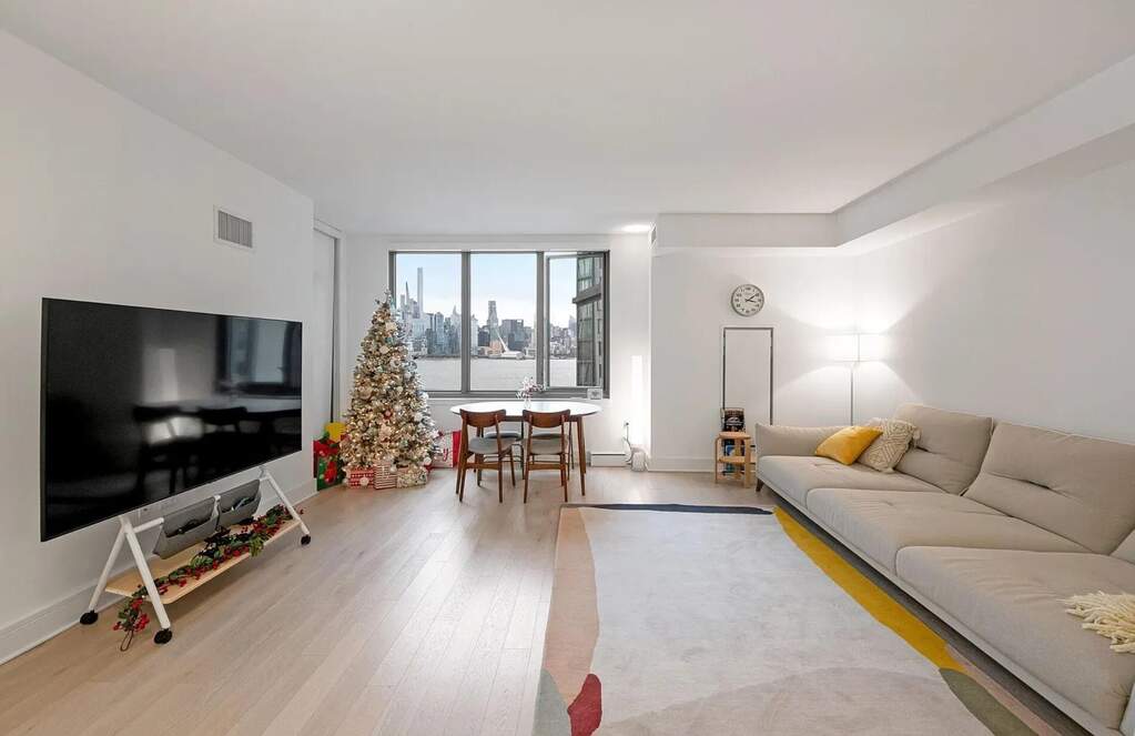 2 Bedroom Apartment/Flat's Image 5