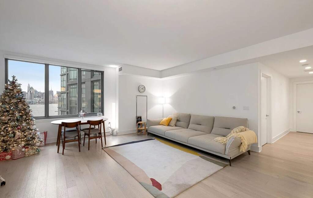 2 Bedroom Apartment/Flat's Image 6