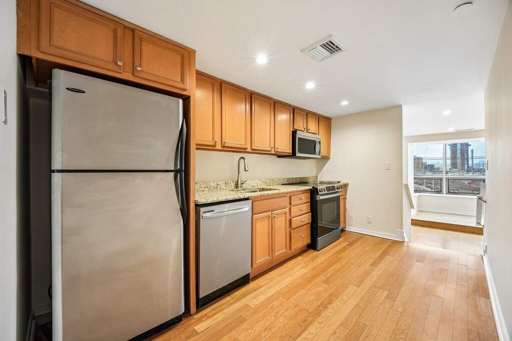 1 Bedroom Apartment/Flat's Image 12