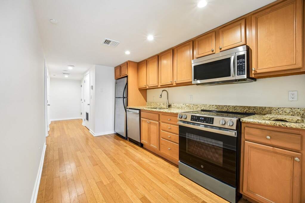 1 Bedroom Apartment/Flat's Image 13