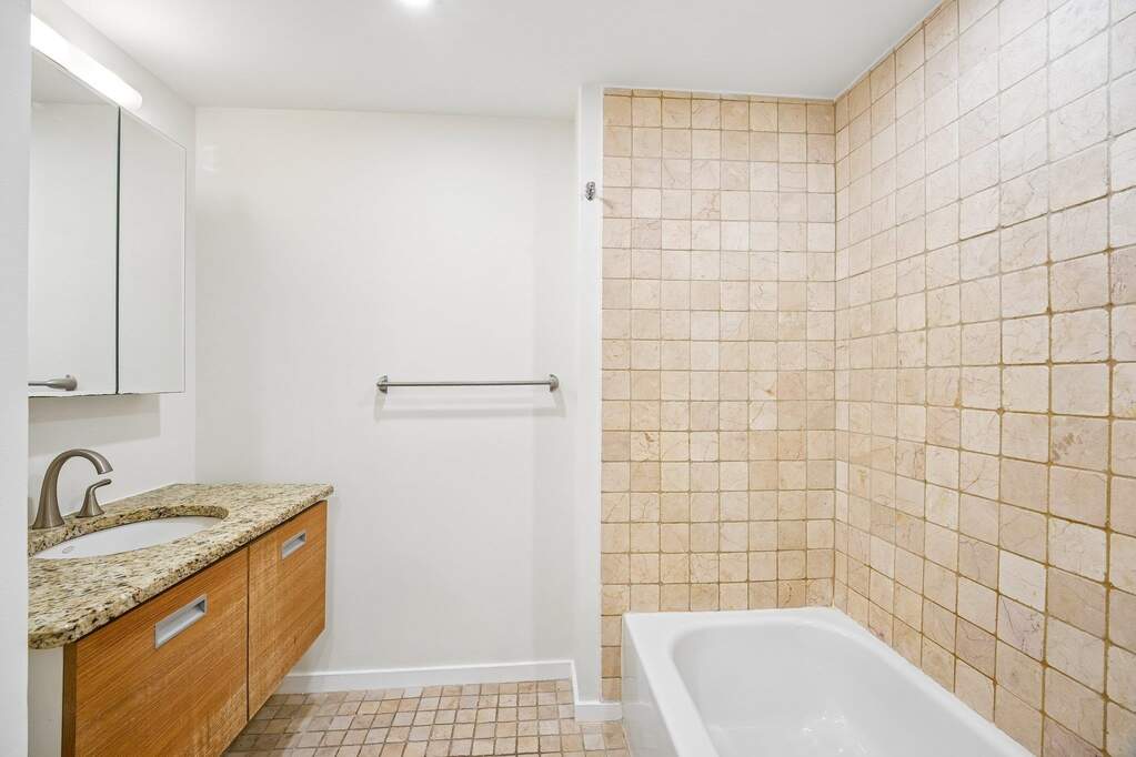 1 Bedroom Apartment/Flat's Image 15