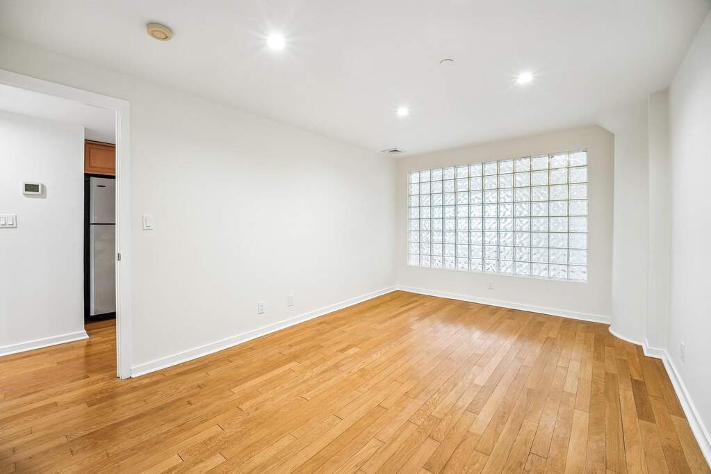 1 Bedroom Apartment/Flat's Image 18