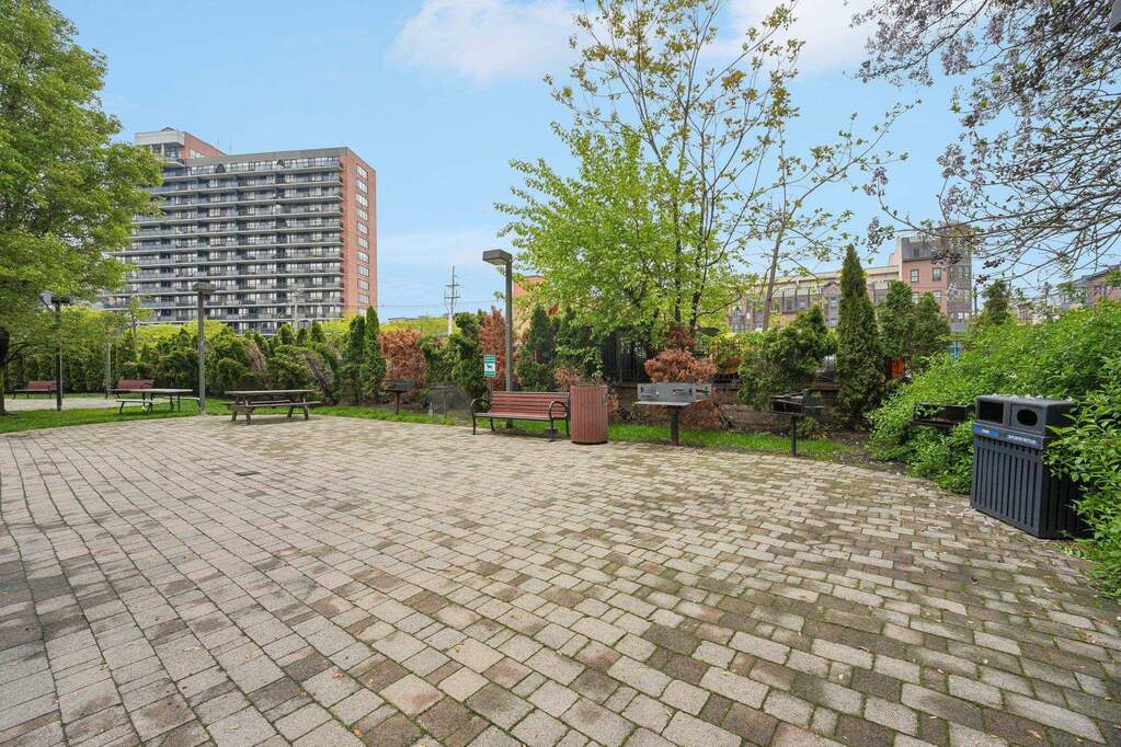 1 Bedroom Apartment/Flat's Image 38