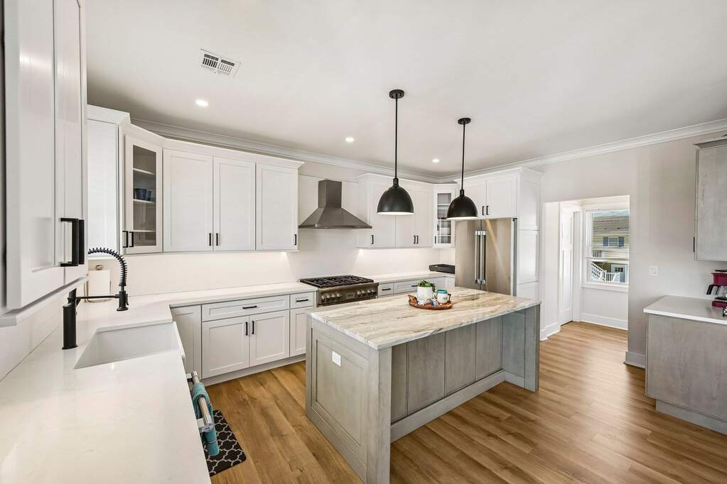 5 Bedroom Single Family Home/House's Image 21