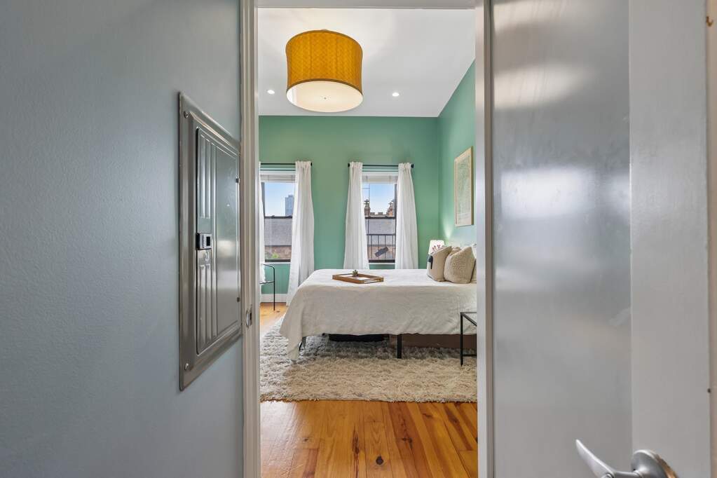 1 Bedroom Apartment/Flat's Image 12
