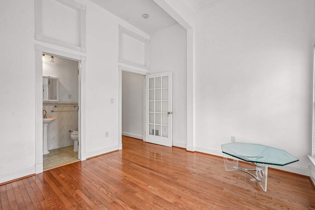 3 Bedroom Single Family Home/House's Image 8