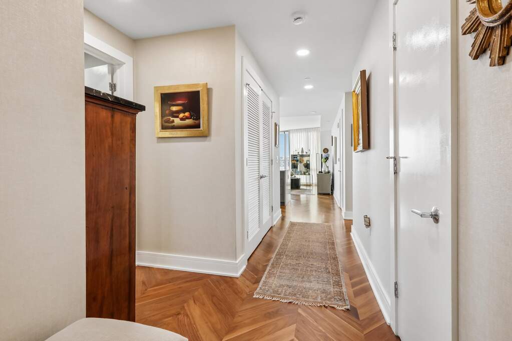 2 Bedroom Apartment/Flat's Image 8