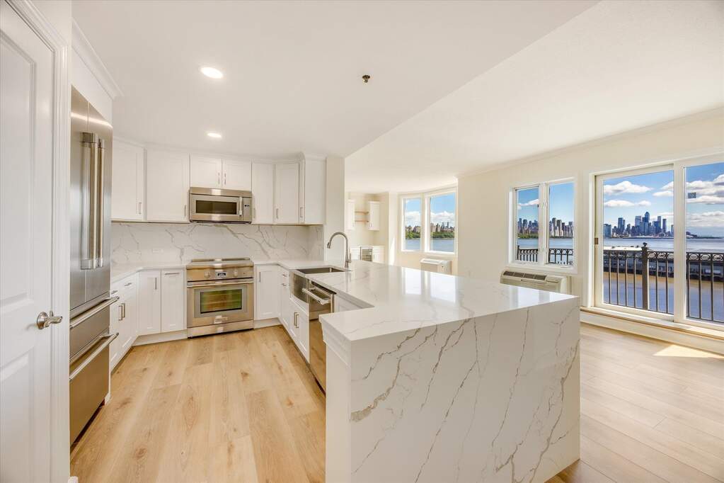 2 Bedroom Apartment/Flat's Image 9