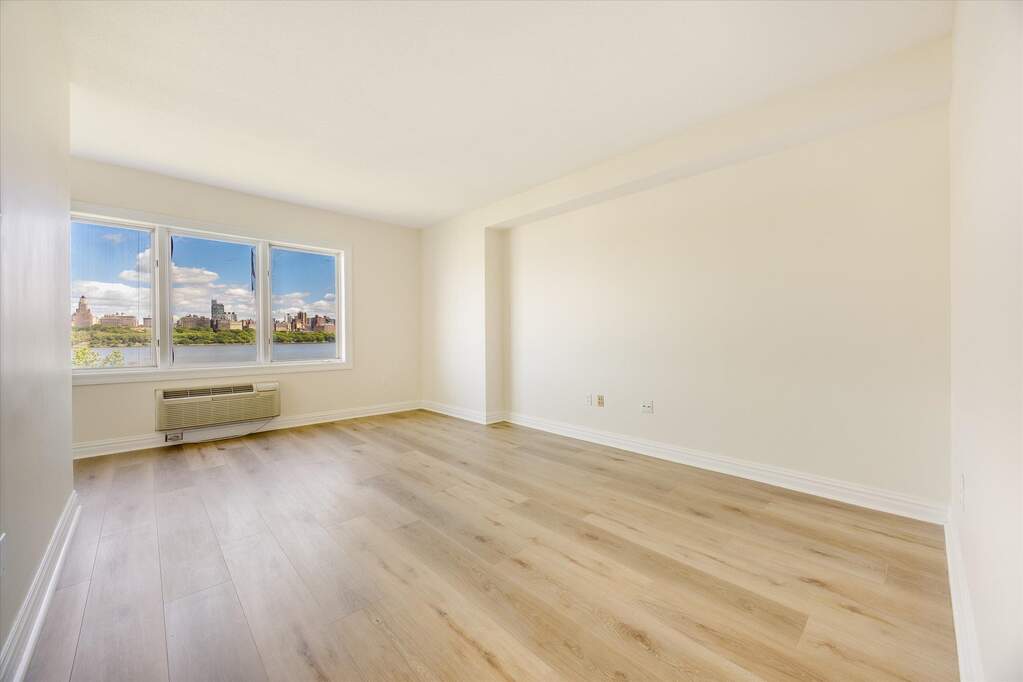 2 Bedroom Apartment/Flat's Image 13