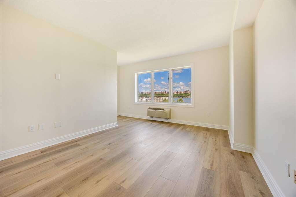 2 Bedroom Apartment/Flat's Image 14