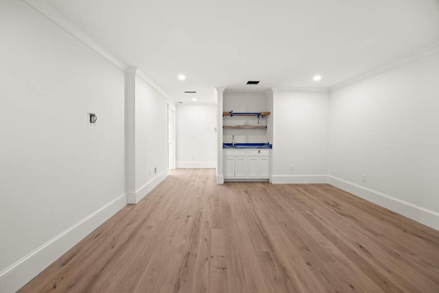 4 Bedroom Single Family Home/House's Image 8