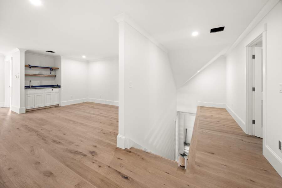 4 Bedroom Single Family Home/House's Image 16