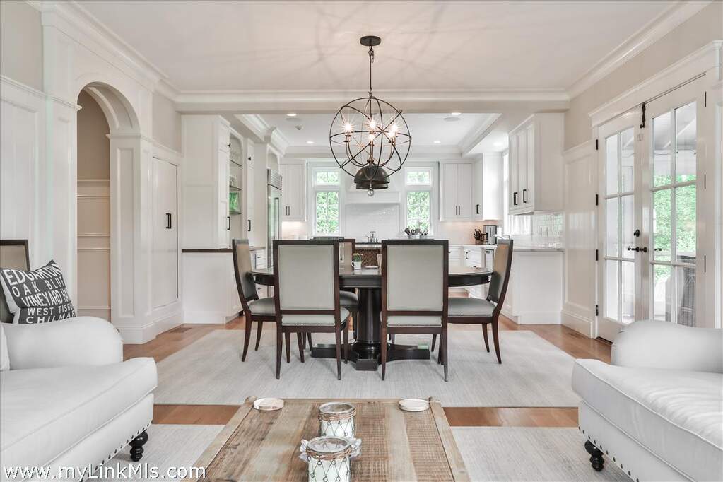 5 Bedroom Single Family Home/House's Image 10