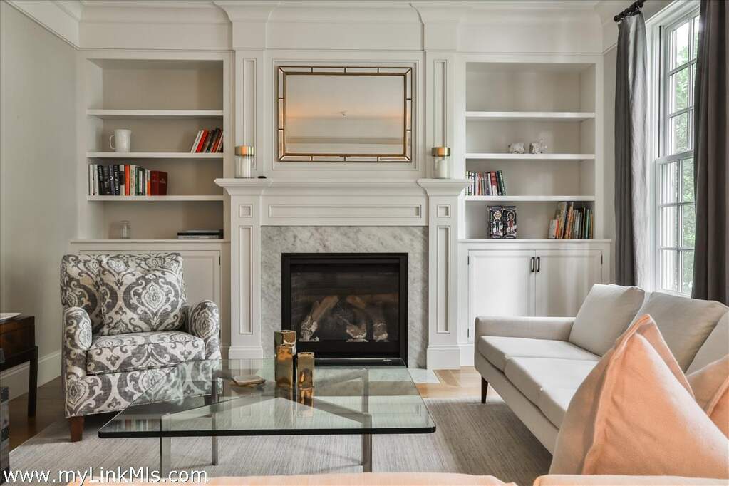 5 Bedroom Single Family Home/House's Image 12