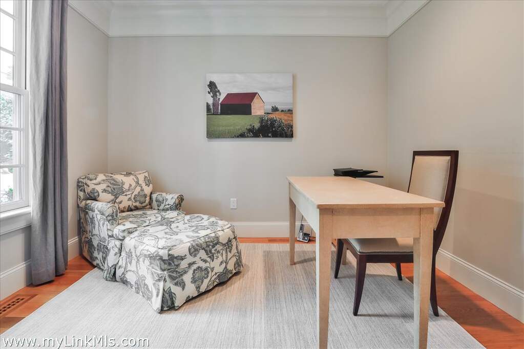 5 Bedroom Single Family Home/House's Image 13