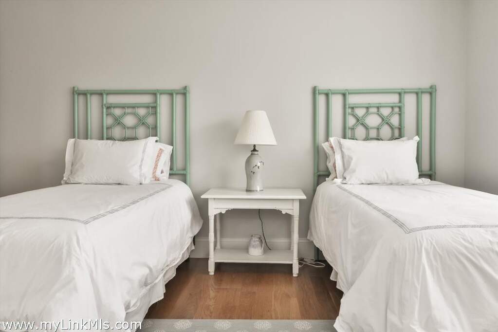 5 Bedroom Single Family Home/House's Image 19