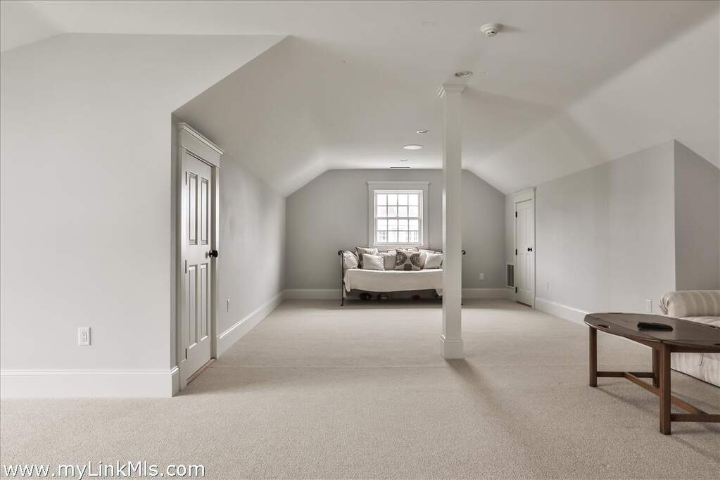 5 Bedroom Single Family Home/House's Image 26
