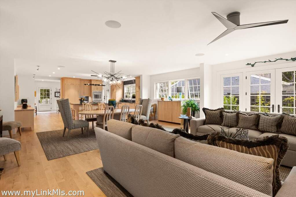 4 Bedroom Single Family Home/House's Image 11