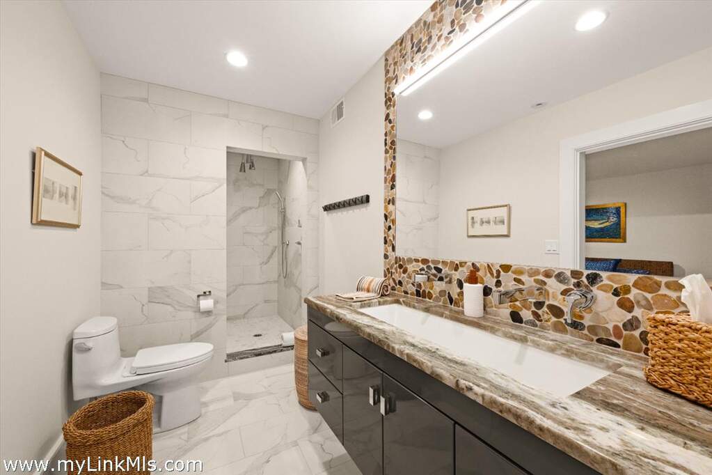 4 Bedroom Single Family Home/House's Image 29
