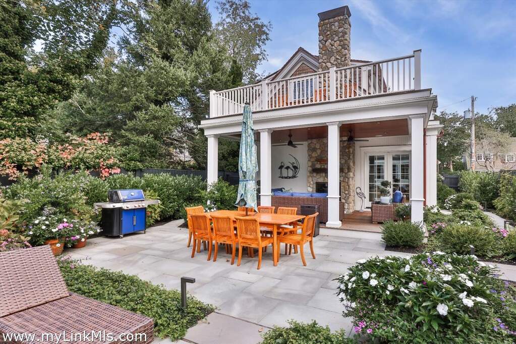 4 Bedroom Single Family Home/House's Image 34