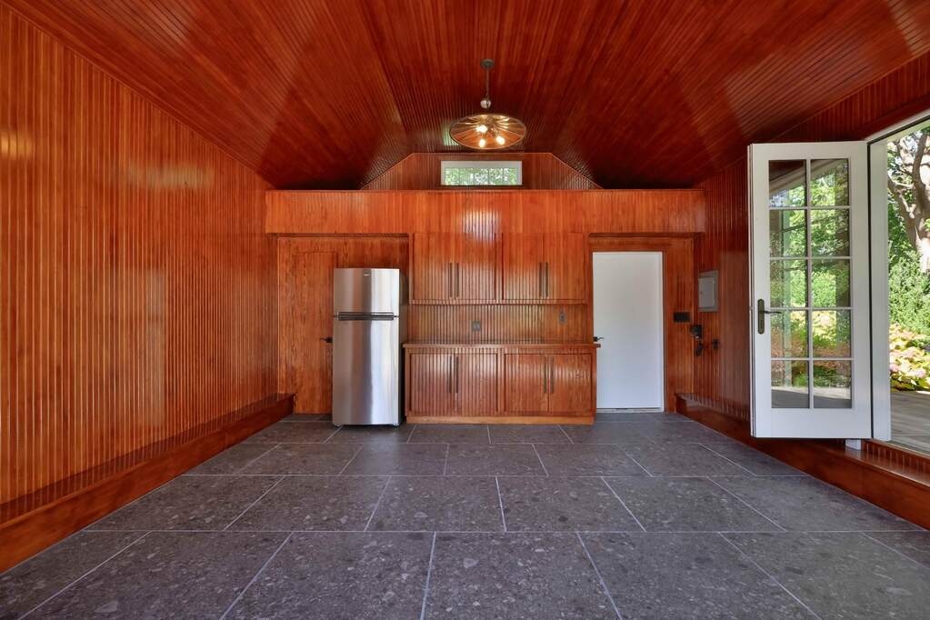 4 Bedroom Single Family Home/House's Image 36