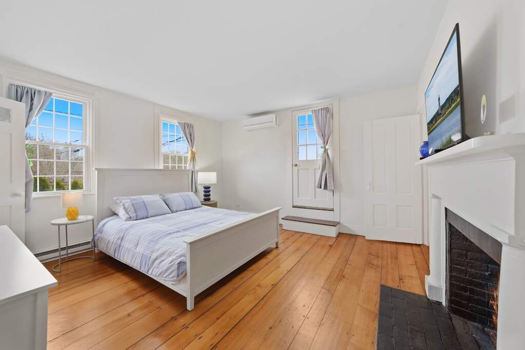 4 Bedroom Single Family Home/House's Image 12