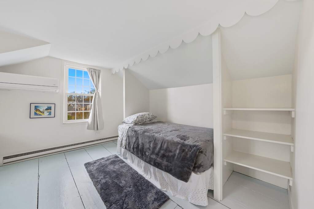 4 Bedroom Single Family Home/House's Image 21
