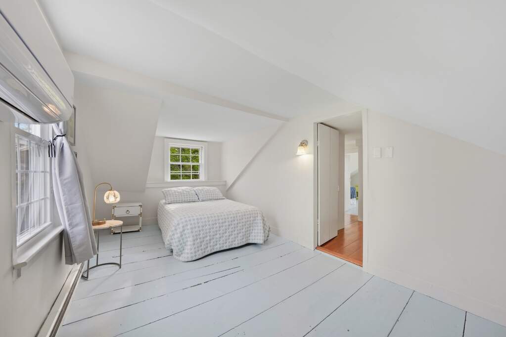 4 Bedroom Single Family Home/House's Image 22