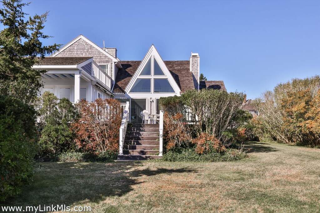 4 Bedroom Single Family Home/House's Image 32